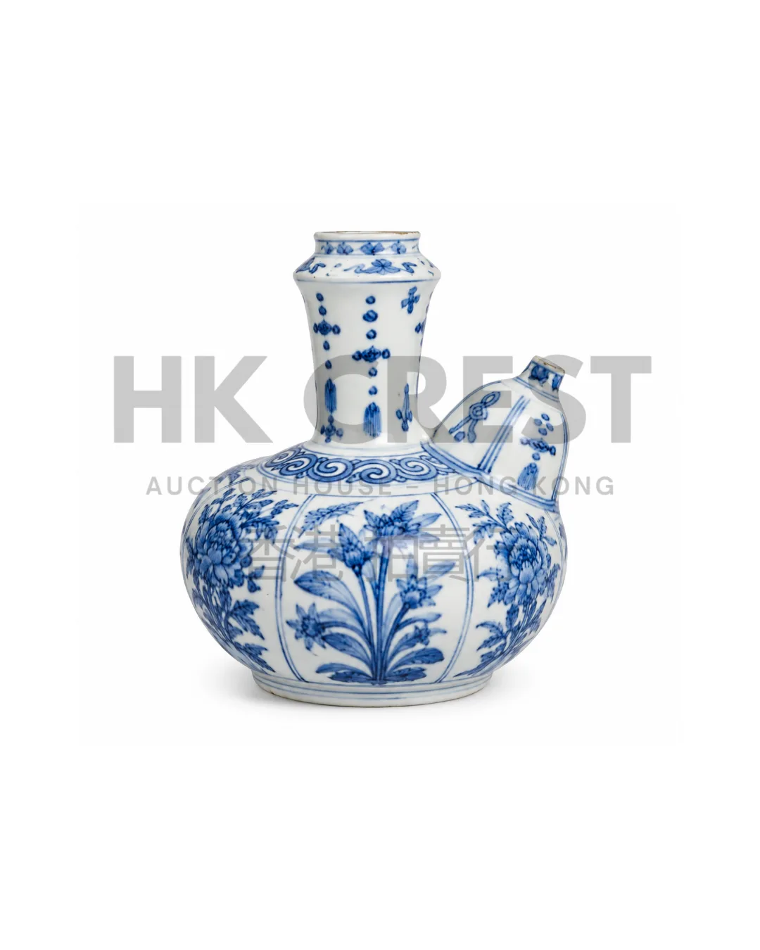 CHINESE BLUE AND WHITE SMALL KENDI, LATE MING