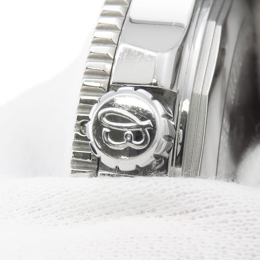 Breitling SuperOcean — 8