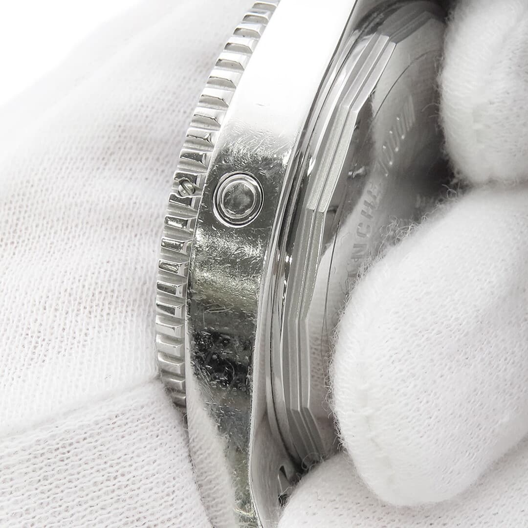 Breitling SuperOcean — 10