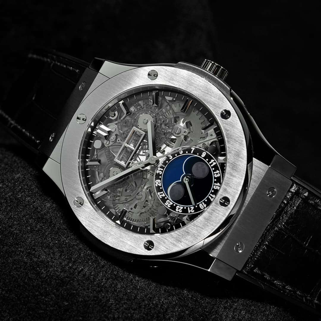 Hublot Classic Fusion Aero Moonphase Titanium — 2