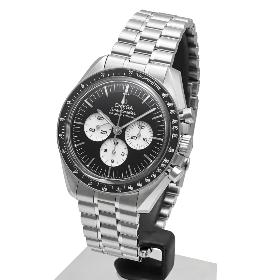 Omega Speedmaster — 2