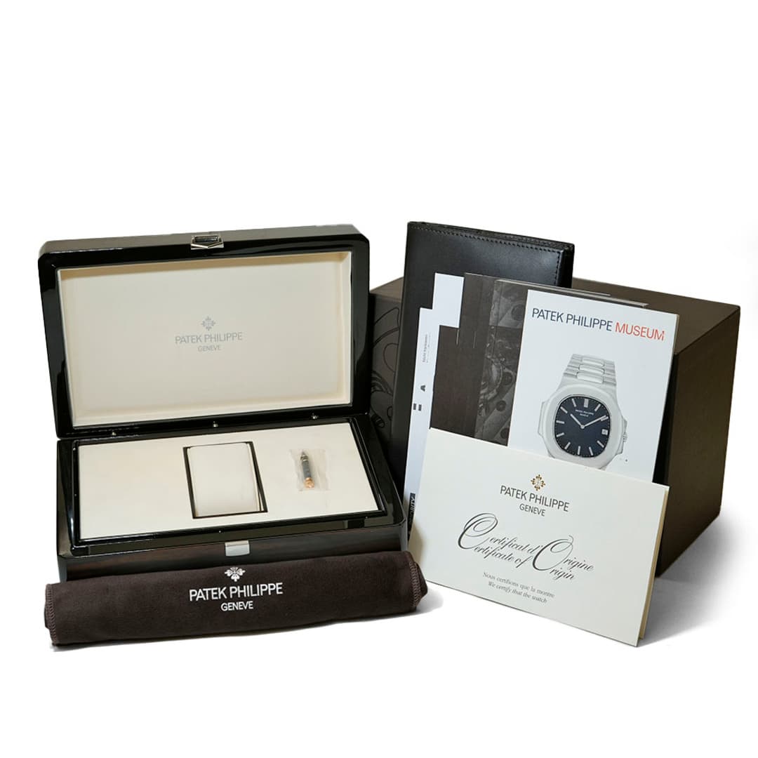 Patek Philippe Complications Calendrier Annuel — 9