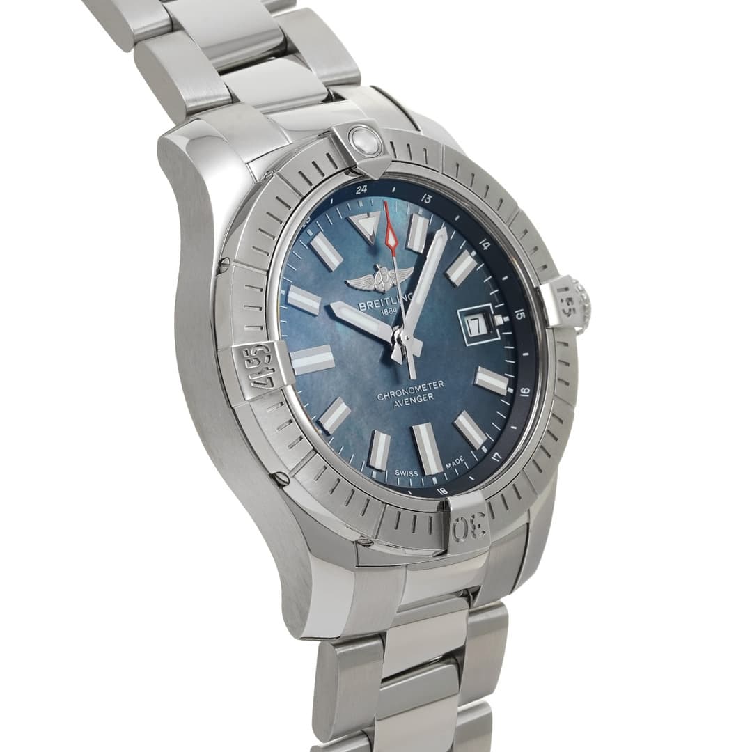 Breitling Avenger Automatic 43 Japan Edition — 3