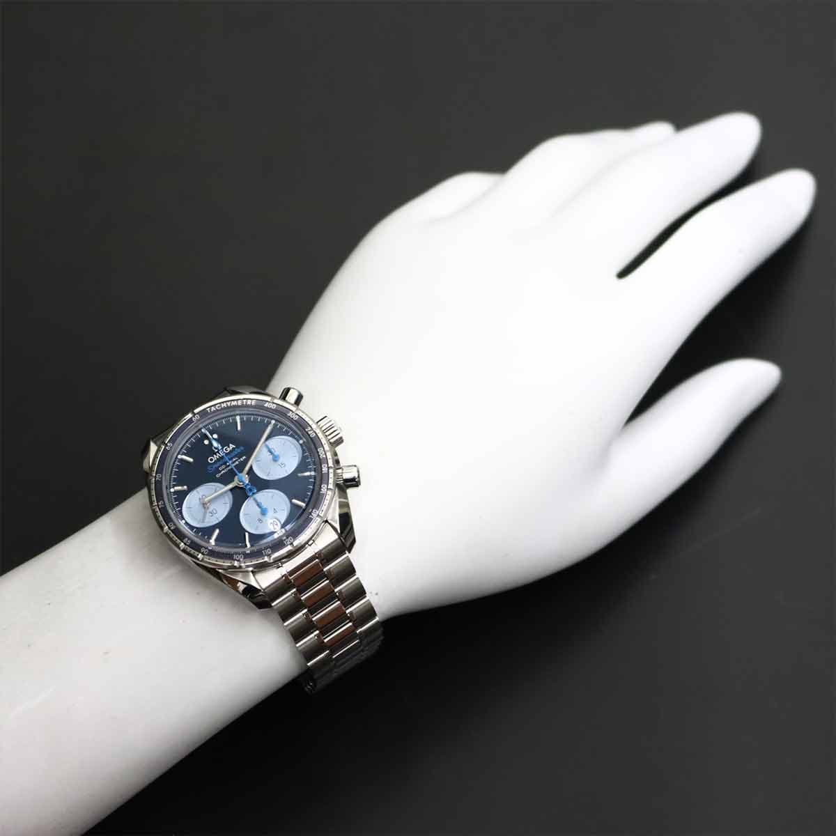 Omega Speedmaster Édition Orbis — 4