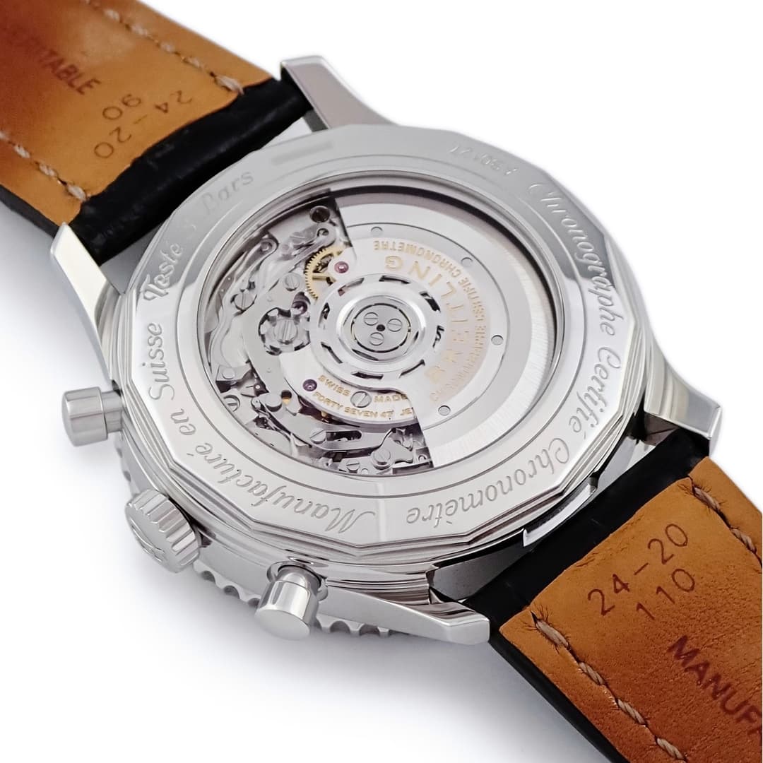 Breitling Navitimer 01 — 2