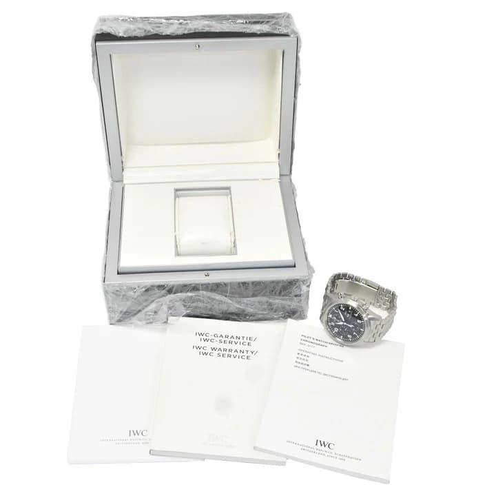 IWC Pilot IW371704 — 3