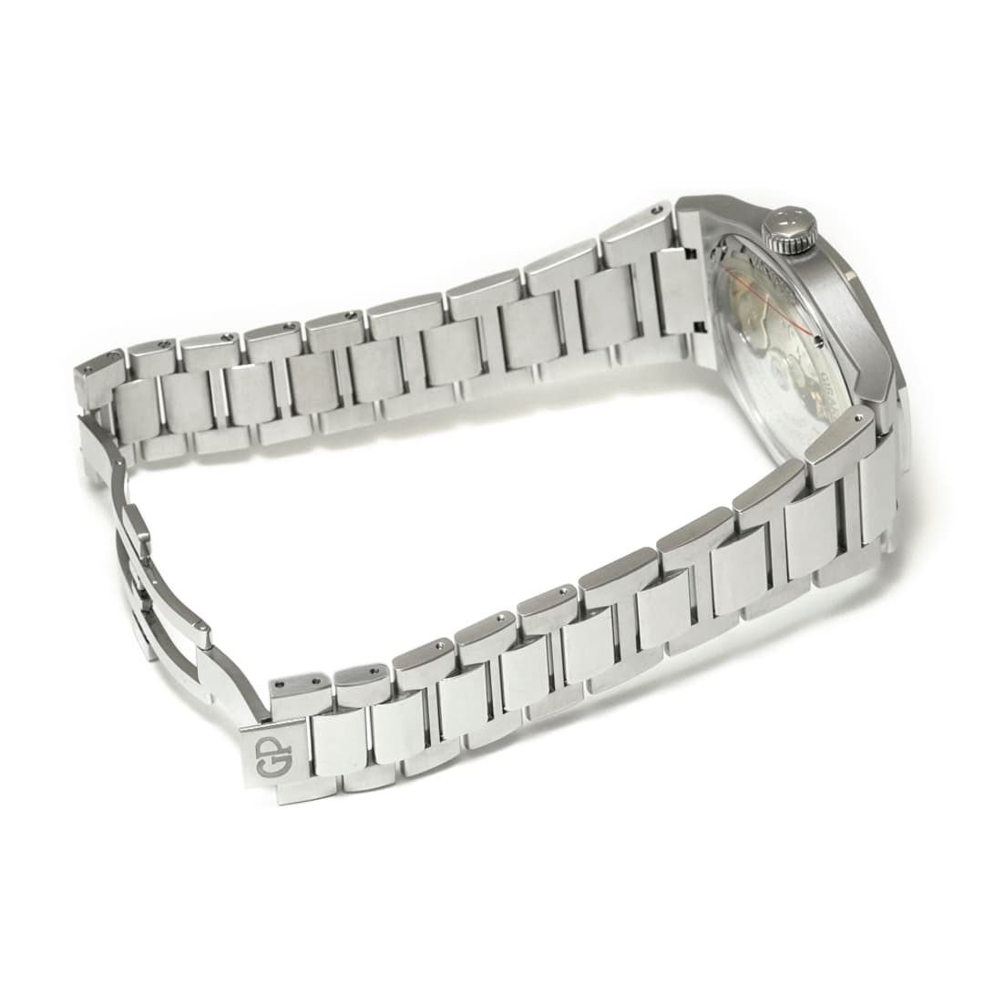 Girard-Perregaux Laureato — 6