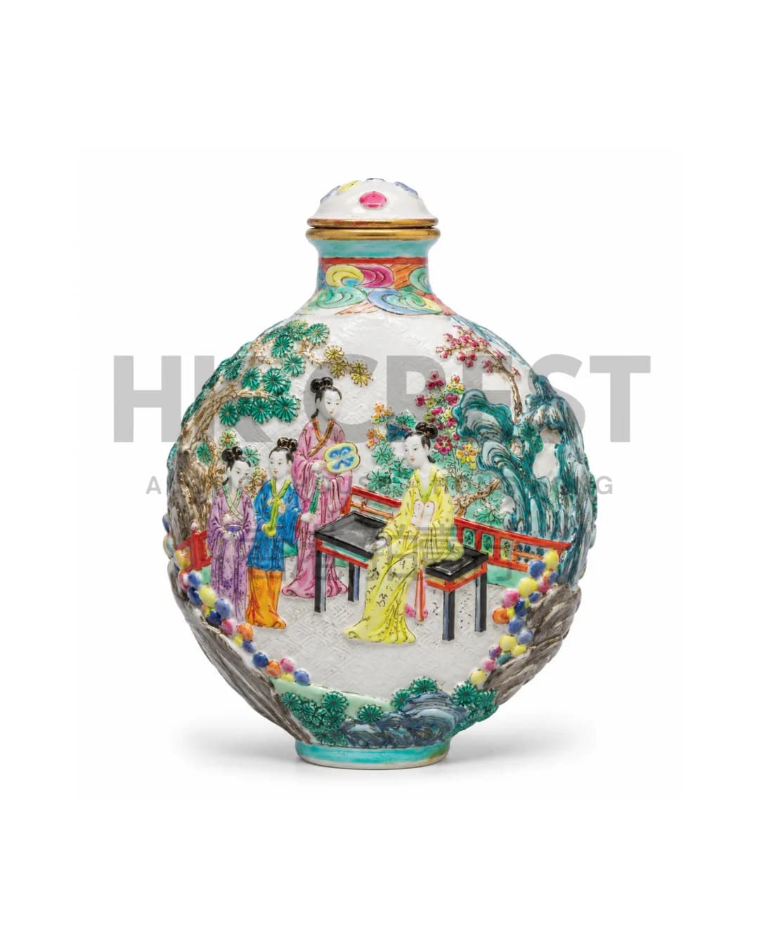 CHINESE FAMILLE ROSE PORCELAIN SNUFF BOTTLE